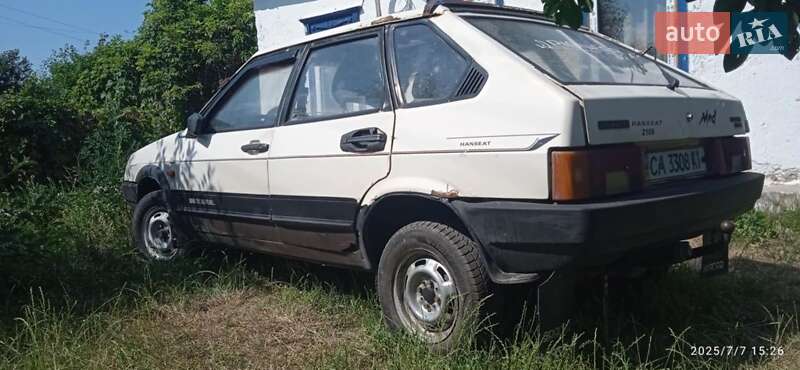 Хэтчбек ВАЗ / Lada 2109 1990 в Черкассах