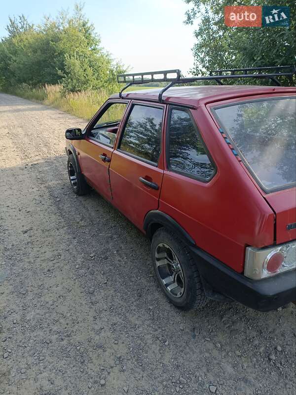 Хэтчбек ВАЗ / Lada 2109 1994 в Стрые