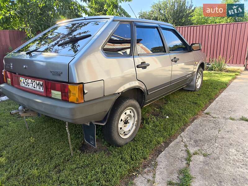 Хетчбек ВАЗ / Lada 2109 1991 в Гребінці фото 7 Хетчбек ВАЗ / Lada 2109 1991 в Гребінці