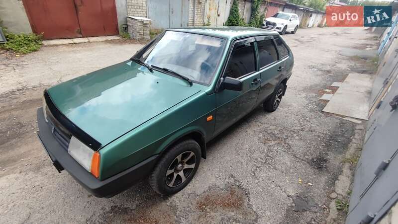 Хэтчбек ВАЗ 2109 2008 в 