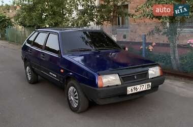 Хэтчбек ВАЗ 2109 2002 в 