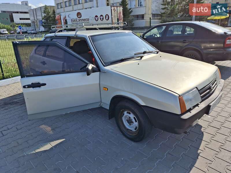 Хэтчбек ВАЗ / Lada 2109 2003 в Киеве