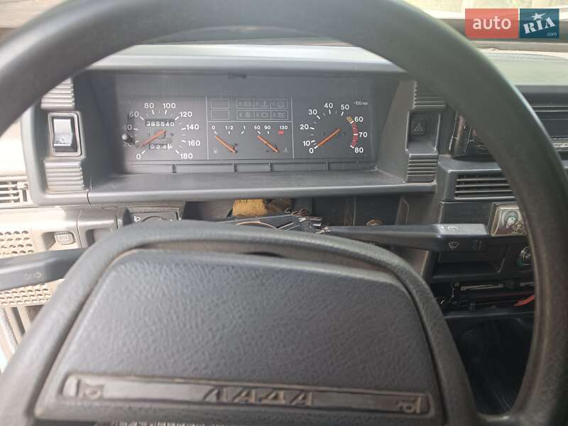 Хэтчбек ВАЗ / Lada 2109 2003 в Немирове