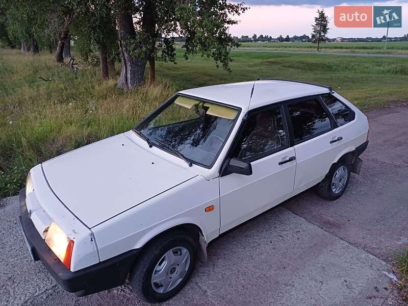 Хэтчбек ВАЗ / Lada 2109 1989 в Шостке