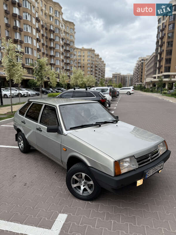 Хэтчбек ВАЗ / Lada 2109 2006 в Киеве