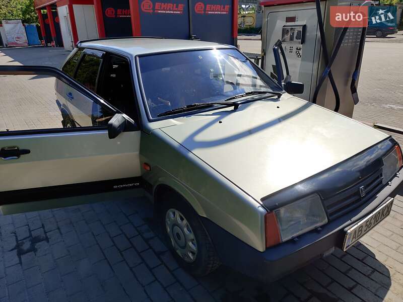 Хэтчбек ВАЗ / Lada 2109 2002 в Виннице