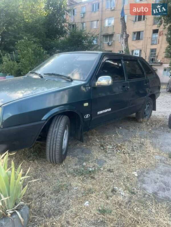 Хэтчбек ВАЗ / Lada 2109 2004 в Одессе