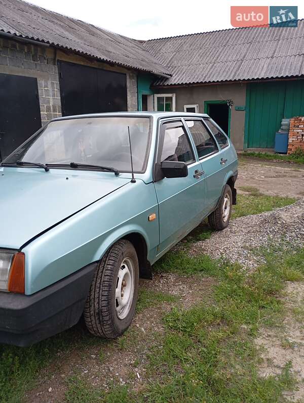 Хэтчбек ВАЗ / Lada 2109 1996 в Кривце