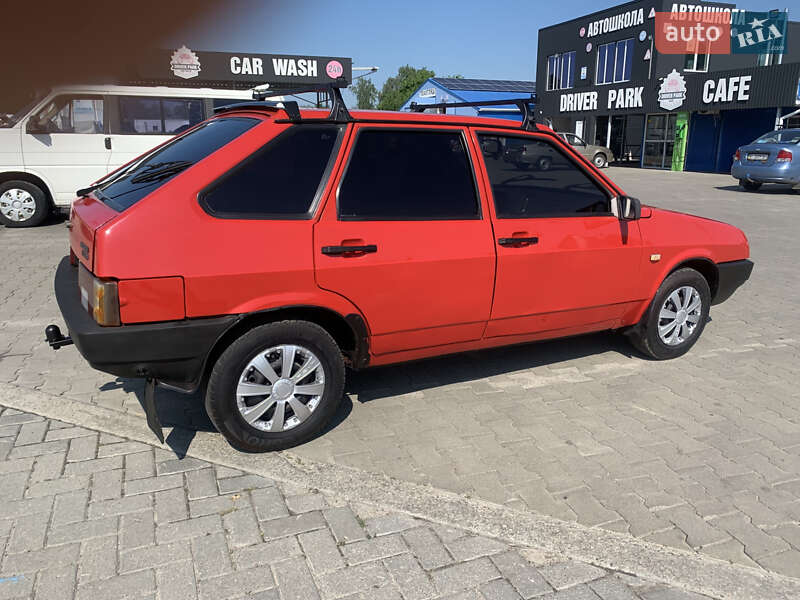 Хэтчбек ВАЗ / Lada 2109 1995 в Барышевке