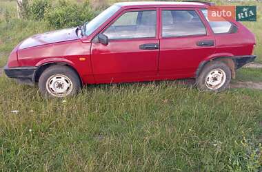 Хэтчбек ВАЗ 2109 1988 в 