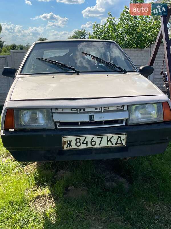 Хэтчбек ВАЗ / Lada 2109 1988 в Ровно