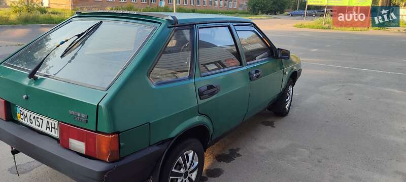 Хэтчбек ВАЗ / Lada 2109 2000 в Сумах