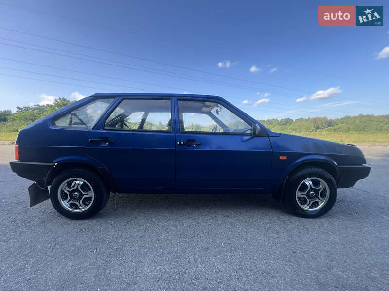 Хетчбек ВАЗ / Lada 2109 2006 в Львові