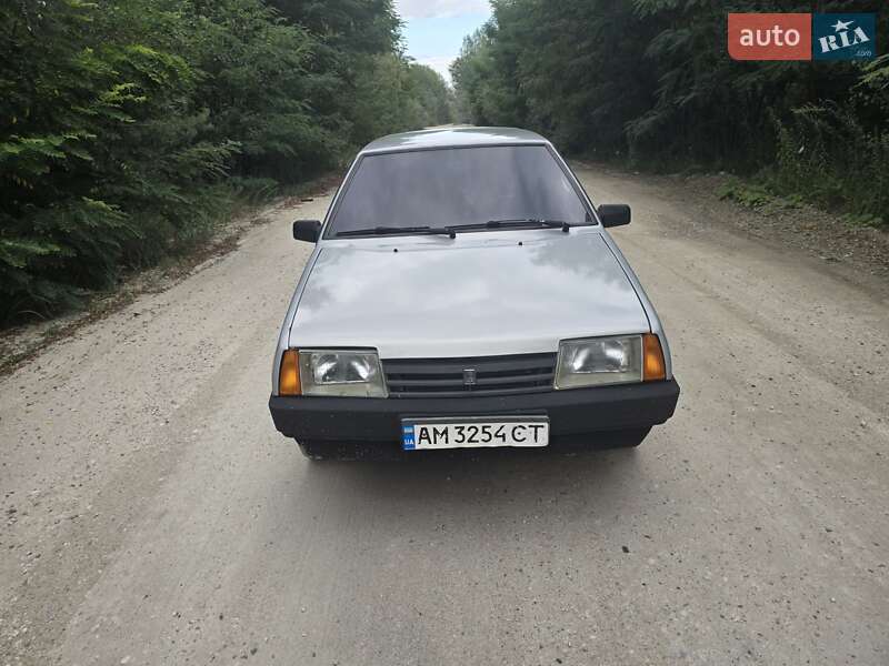 Хэтчбек ВАЗ / Lada 2109 2011 в Житомире