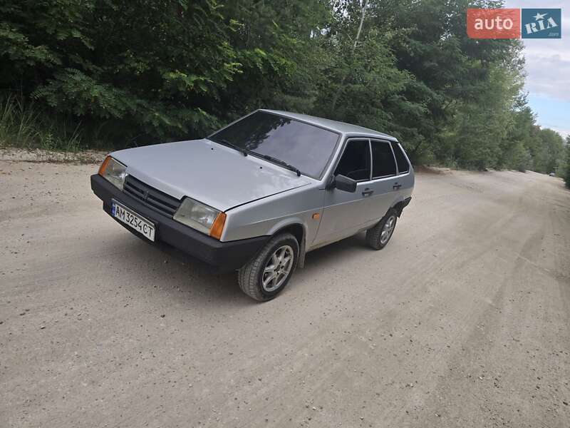 Хэтчбек ВАЗ / Lada 2109 2011 в Житомире