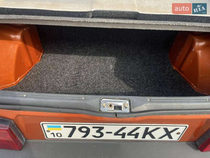 Хэтчбек ВАЗ / Lada 2109 1998 в Киеве