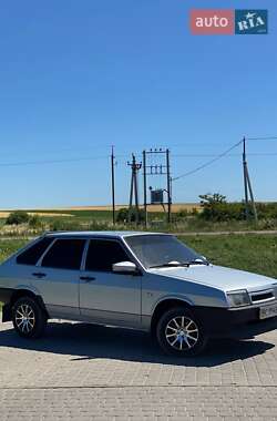 Хэтчбек ВАЗ 2109 2001 в 