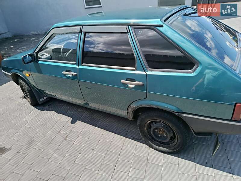 Хэтчбек ВАЗ / Lada 2109 1997 в Львове