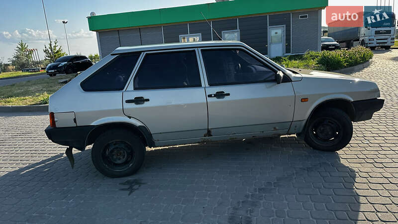 Хэтчбек ВАЗ / Lada 2109 2007 в Новомосковске