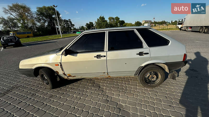 Хэтчбек ВАЗ / Lada 2109 2007 в Новомосковске