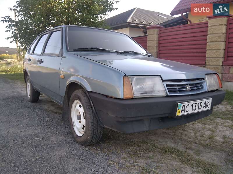 Хэтчбек ВАЗ 2109 1992 в 
