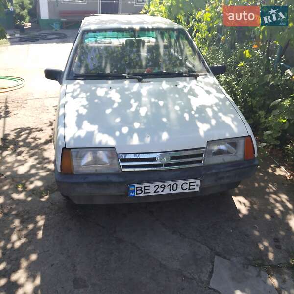 Хетчбек ВАЗ / Lada 2109 2000 в Кривому Озері