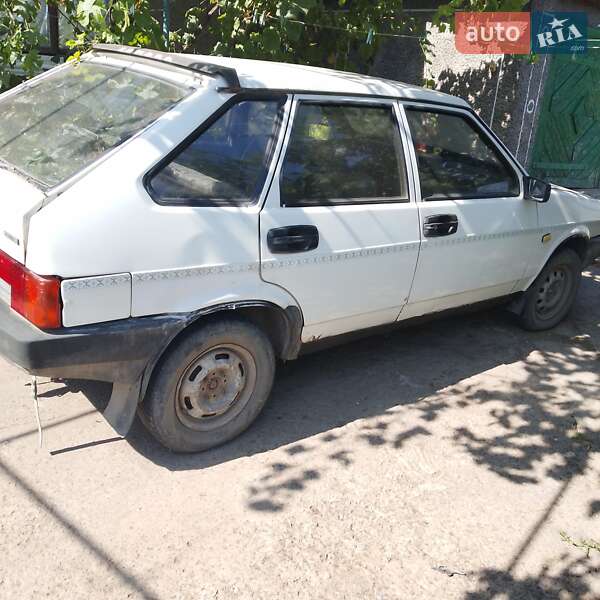 Хетчбек ВАЗ / Lada 2109 2000 в Кривому Озері