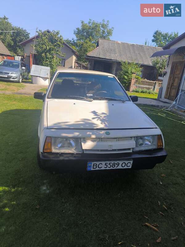 Хэтчбек ВАЗ / Lada 2109 1988 в Львове