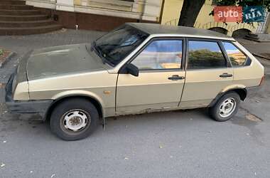 Хэтчбек ВАЗ 2109 1989 в 