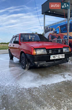 Хэтчбек ВАЗ 2109 1987 в Городке