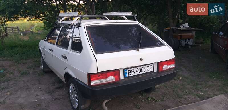 Хетчбек ВАЗ / Lada 2109 1988 в Краснограді