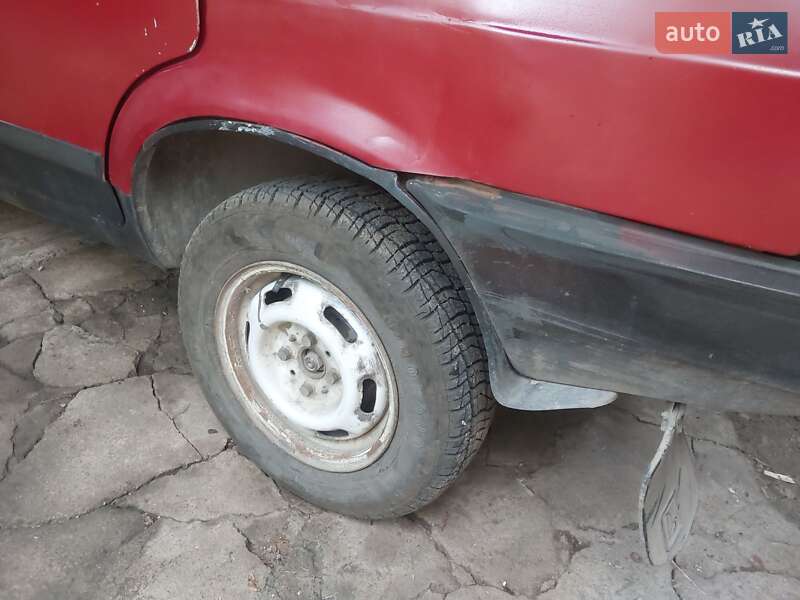 Хэтчбек ВАЗ / Lada 2109 1997 в Южноукраинске фото 5 Хэтчбек ВАЗ / Lada 2109 1997 в Южноукраинске