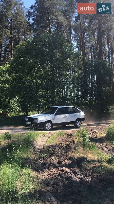 Хэтчбек ВАЗ / Lada 2109 1986 в Корсуне-Шевченковском