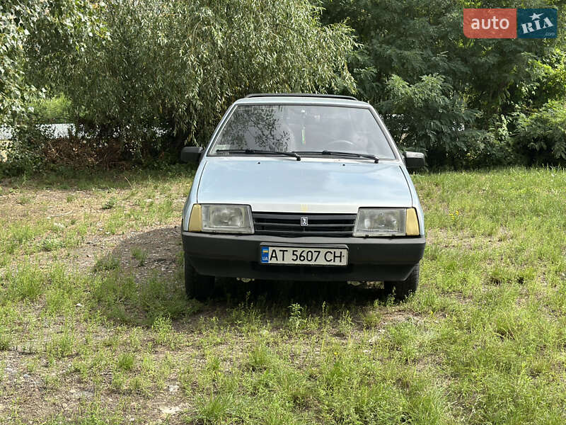 Хэтчбек ВАЗ / Lada 2109 2005 в Киеве