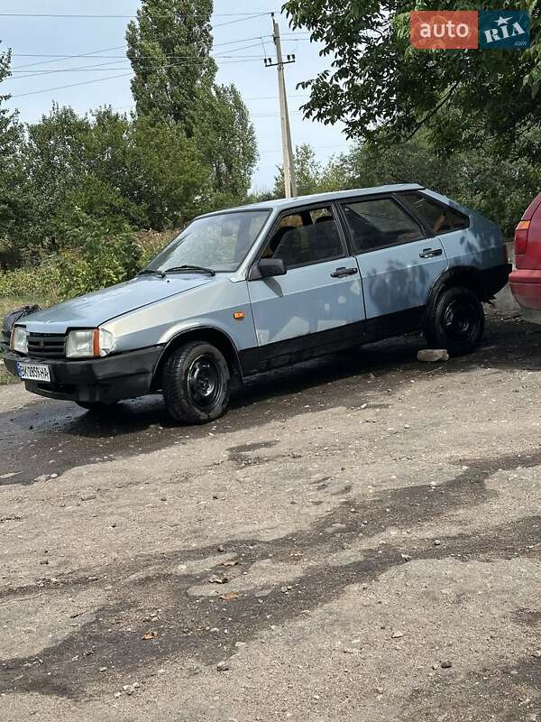 Хэтчбек ВАЗ / Lada 2109 2002 в Великом Бурлуке