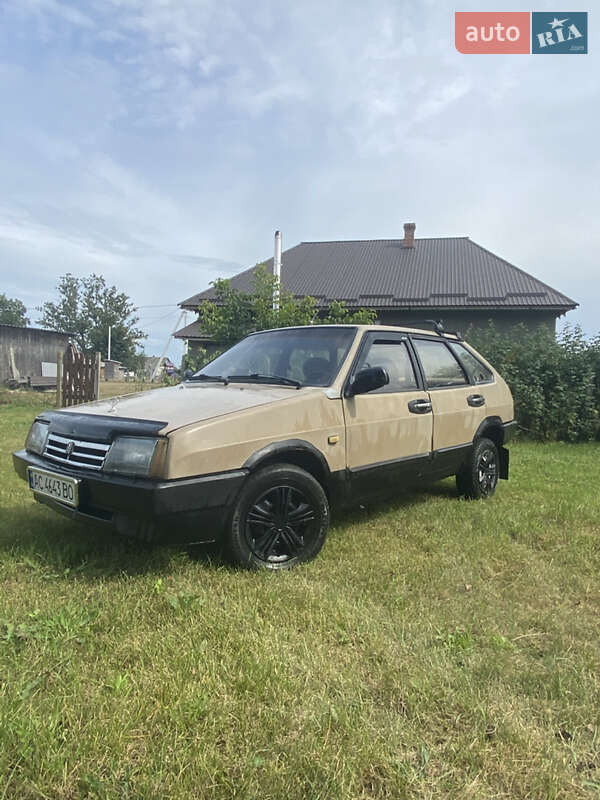 Хэтчбек ВАЗ / Lada 2109 1995 в Маневичах фото 2 Хэтчбек ВАЗ / Lada 2109 1995 в Маневичах