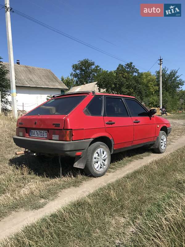 Хетчбек ВАЗ / Lada 2109 1990 в Благовіщенську фото 5 Хетчбек ВАЗ / Lada 2109 1990 в Благовіщенську