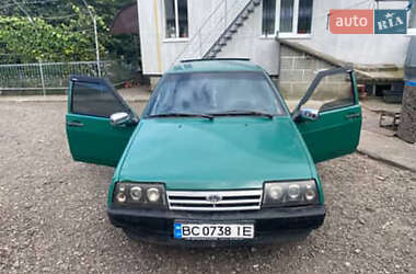 Хэтчбек ВАЗ 2109 2002 в 