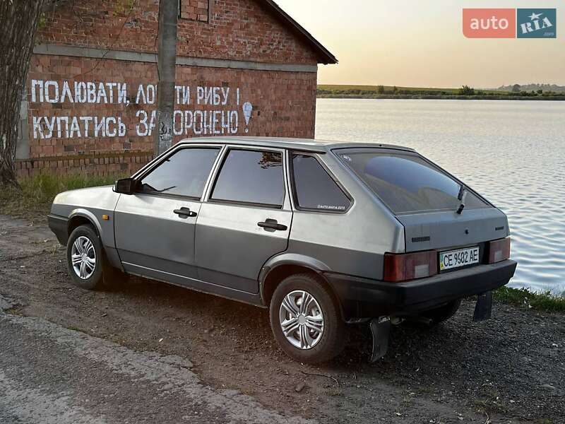 Хэтчбек ВАЗ / Lada 2109 2006 в Кицмани фото 2 Хэтчбек ВАЗ / Lada 2109 2006 в Кицмани