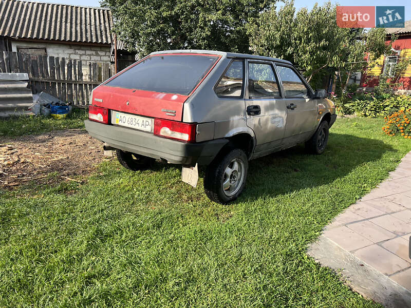 Хэтчбек ВАЗ / Lada 2109 1990 в Кролевце фото 3 Хэтчбек ВАЗ / Lada 2109 1990 в Кролевце