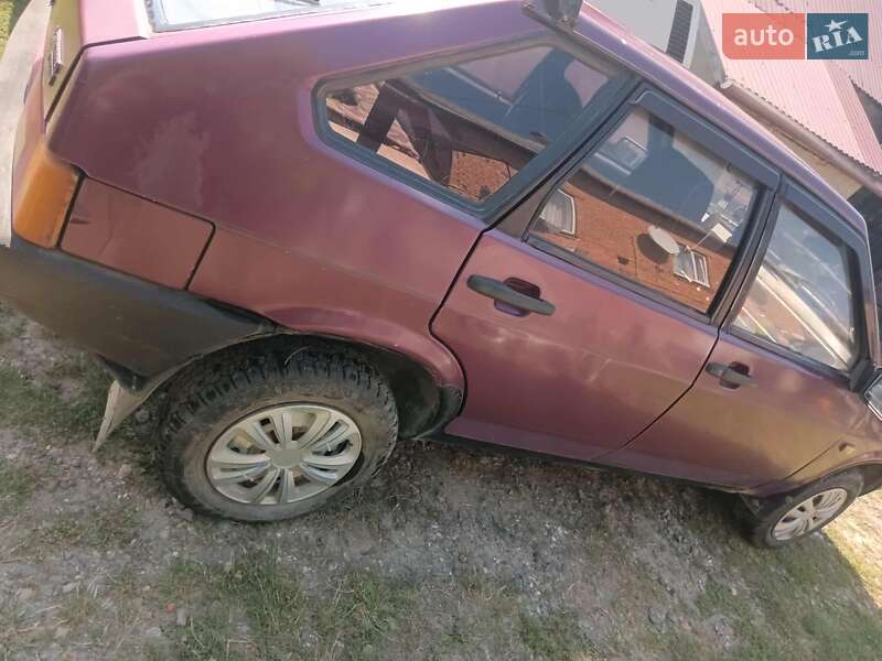 Хэтчбек ВАЗ / Lada 2109 1995 в Монастыриске