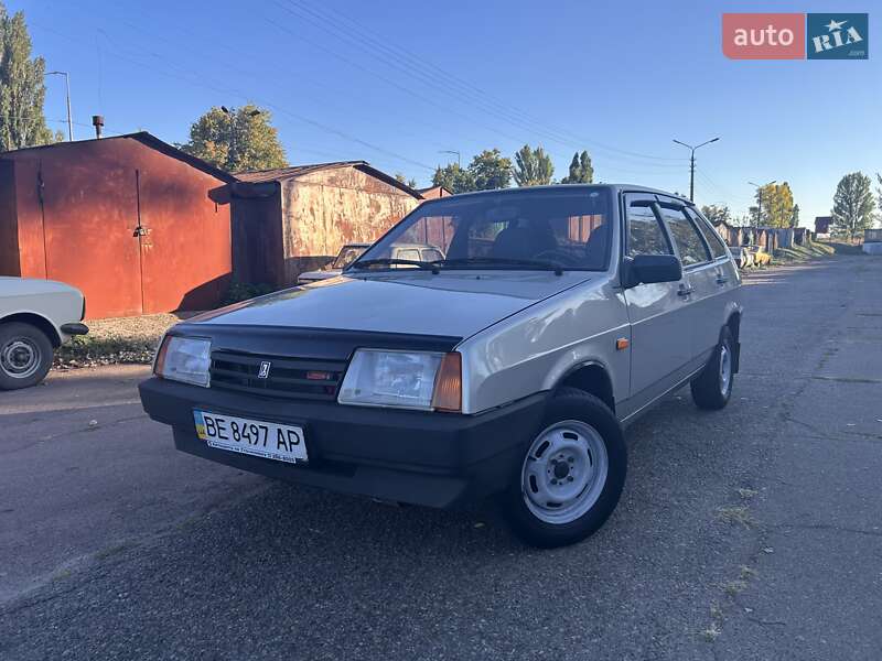 Хэтчбек ВАЗ / Lada 2109 2009 в Киеве