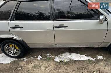 Хэтчбек ВАЗ 2109 2002 в 