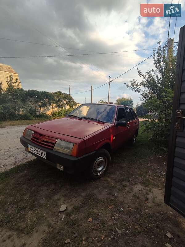 Хетчбек ВАЗ / Lada 2109 1994 в Валках