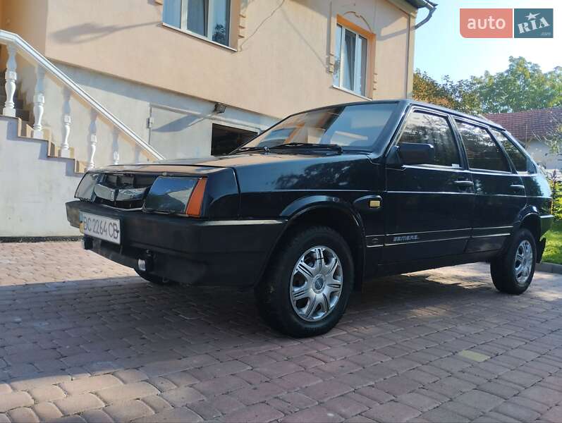 Хэтчбек ВАЗ / Lada 2109 1989 в Щирце