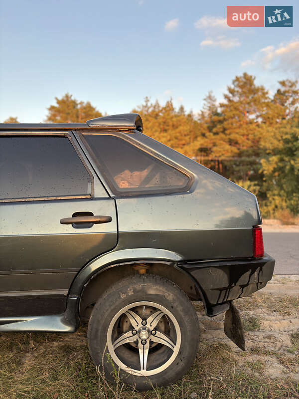 Хетчбек ВАЗ / Lada 2109 2005 в Сарнах