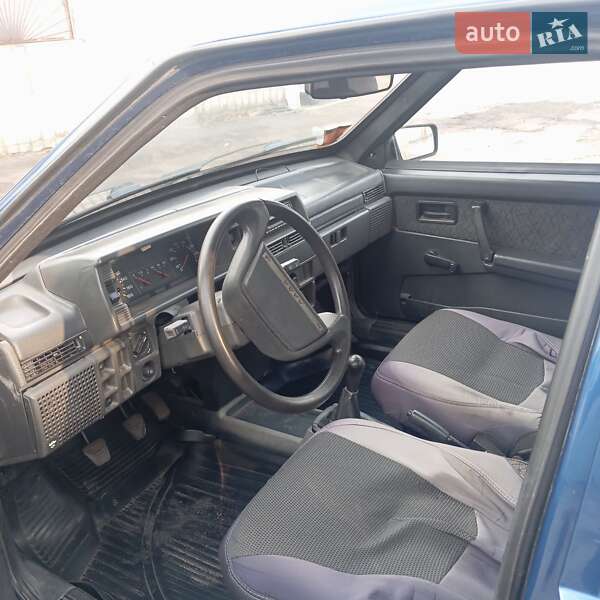 Хетчбек ВАЗ / Lada 2109 2006 в Києві фото 4 Хетчбек ВАЗ / Lada 2109 2006 в Києві