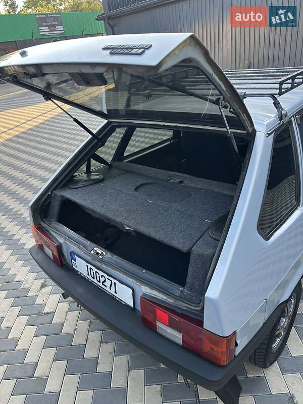 Хэтчбек ВАЗ / Lada 2109 2004 в Николаеве фото 23 Хэтчбек ВАЗ / Lada 2109 2004 в Николаеве