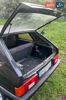 Хэтчбек ВАЗ 2109 2003 в 