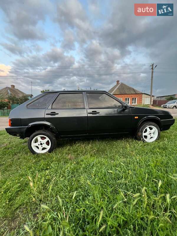 Хэтчбек ВАЗ / Lada 2109 2003 в Сумах